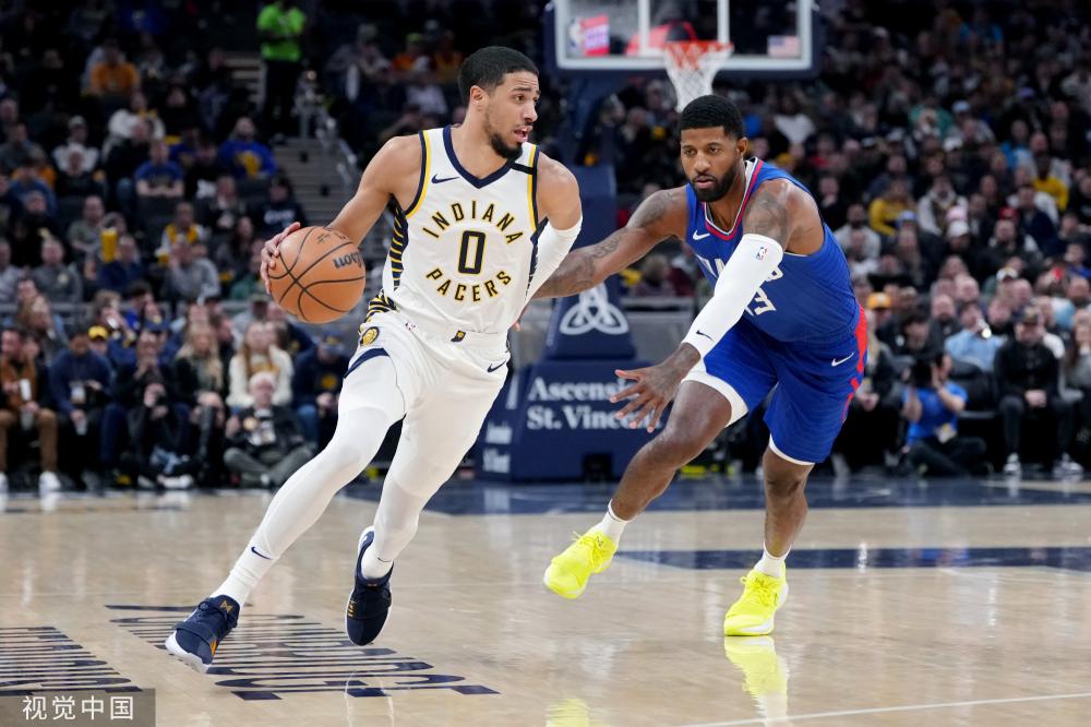 电讯报：森林认为热刺非法接触吉布斯-怀特，目前交易已搁置.